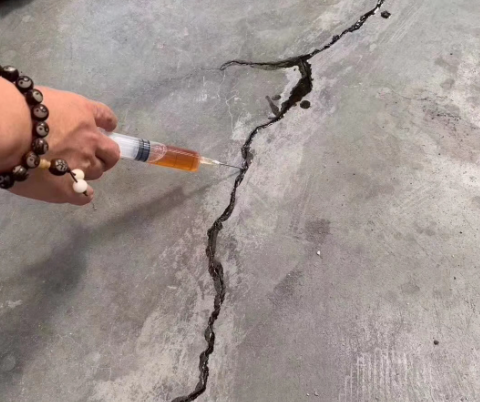 新干混凝土裂缝修补技术详解​
